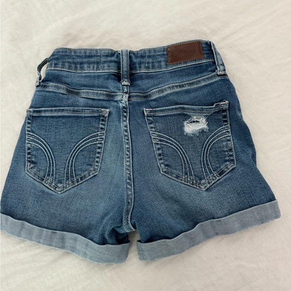 Hollister jean shorts - Picture 3 of 3